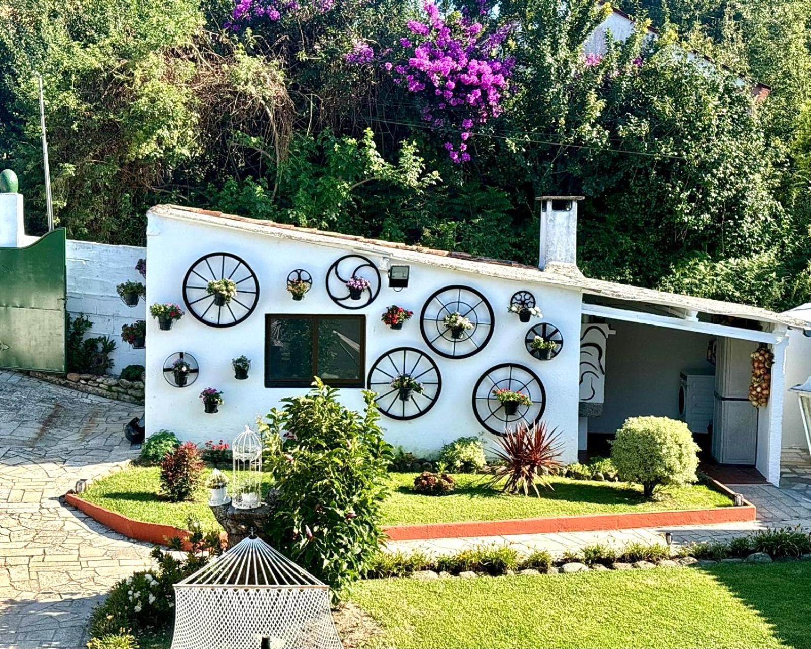 דירות באיונה Holibai, Casa Caeiro ,Un Hogar Lejos De Casa, Sabaris, Galicia מראה חיצוני תמונה